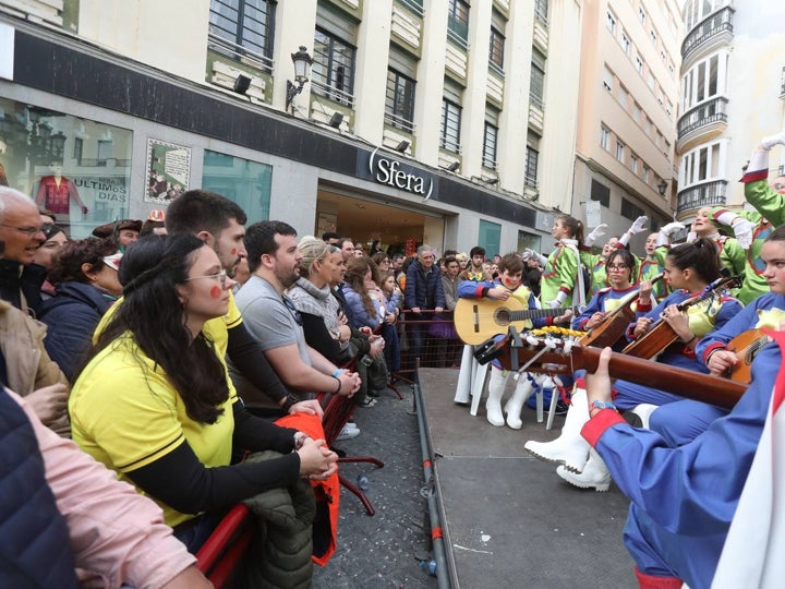 Fotos: Y Cádiz ya vive el Carnaval en la calle