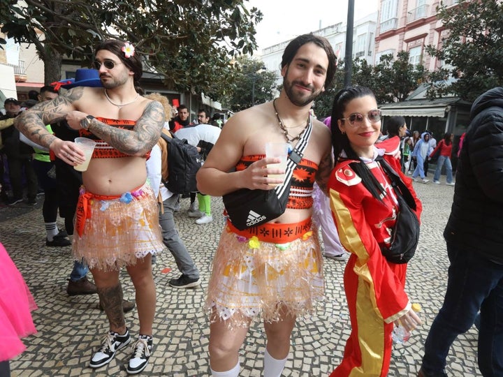 Fotos: Y Cádiz ya vive el Carnaval en la calle