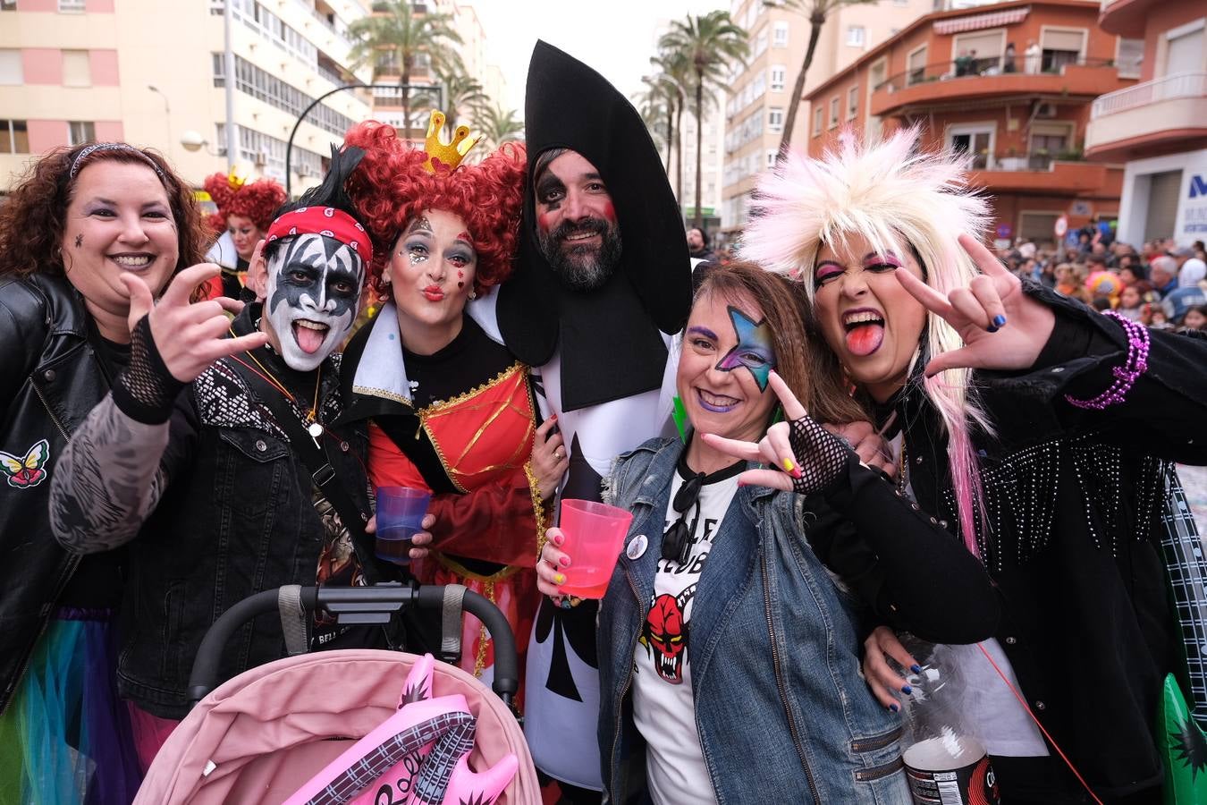 Fotos: las mejores imágenes de la Cabalgata Magna del Carnaval de Cádiz