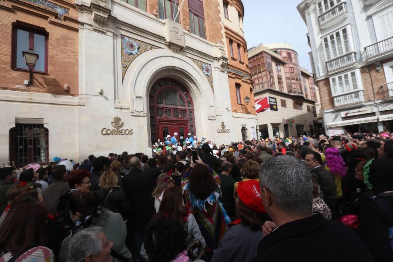 Fotos: el domingo de coros en imágenes; Cádiz sigue de Carnaval