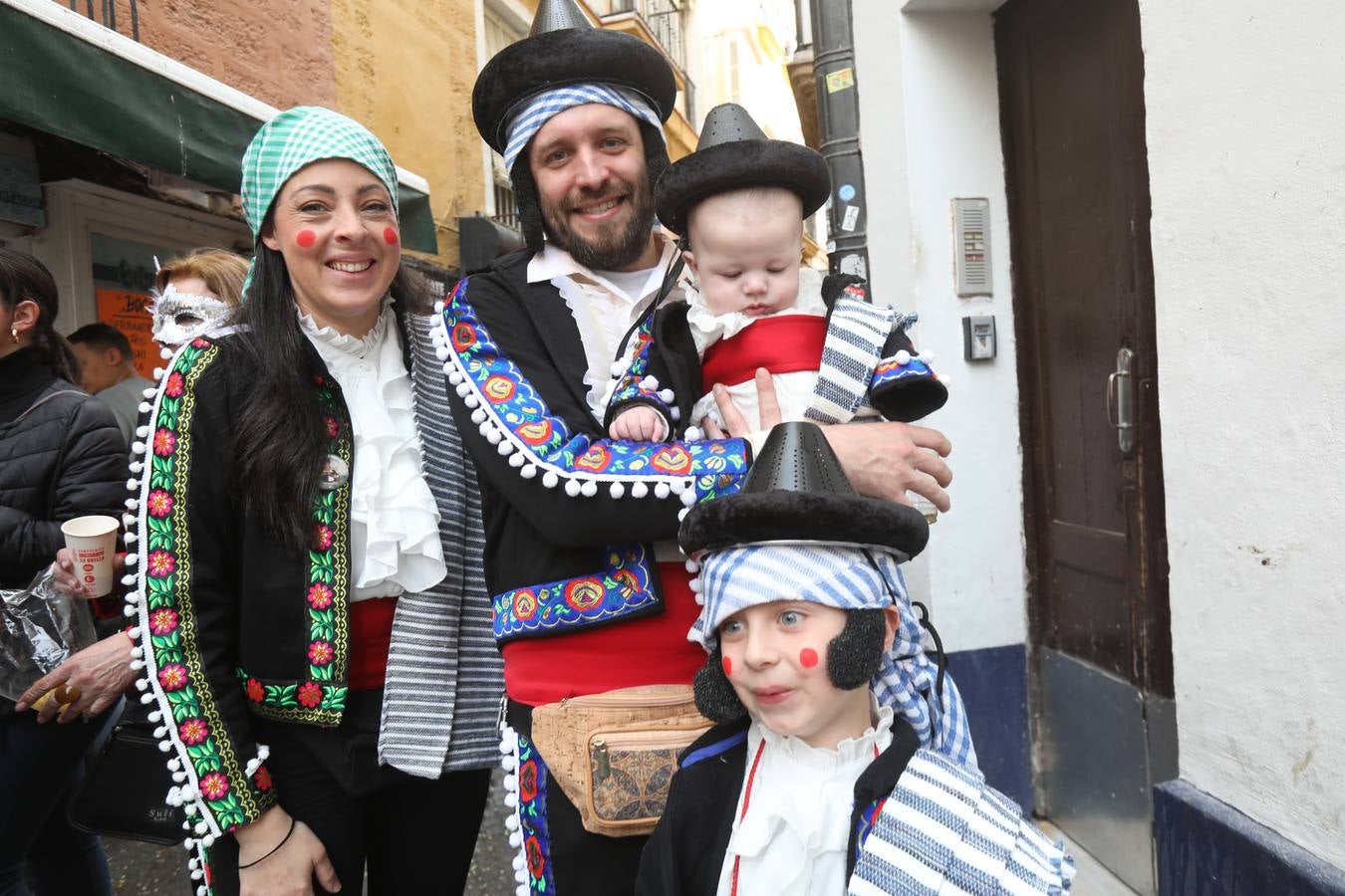 Fotos: el domingo de coros en imágenes; Cádiz sigue de Carnaval