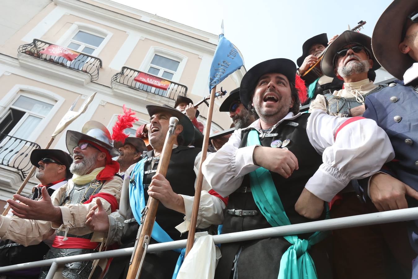 Fotos: el domingo de coros en imágenes; Cádiz sigue de Carnaval