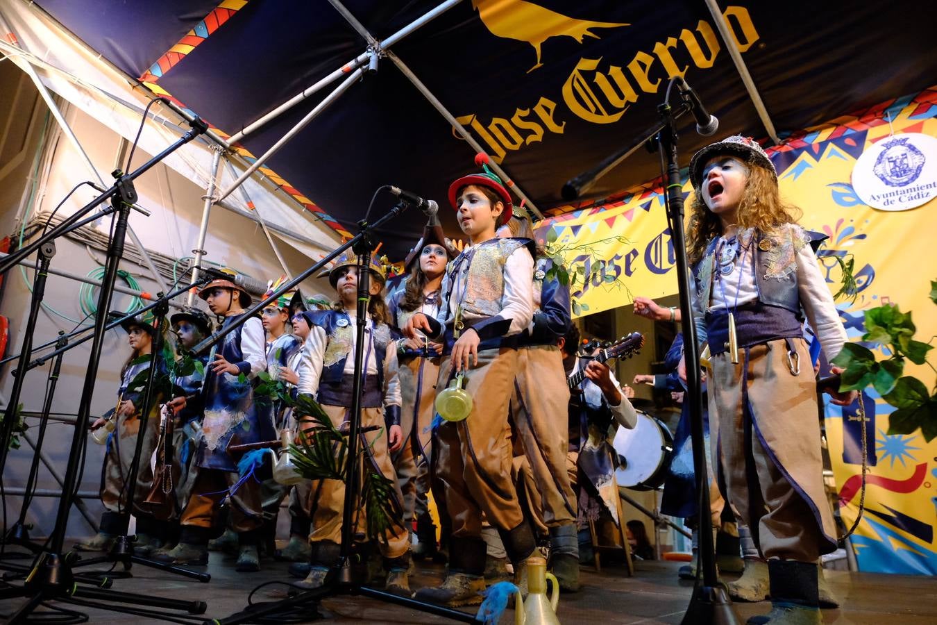 Las imágenes del Miércoles de Carnaval en Cádiz