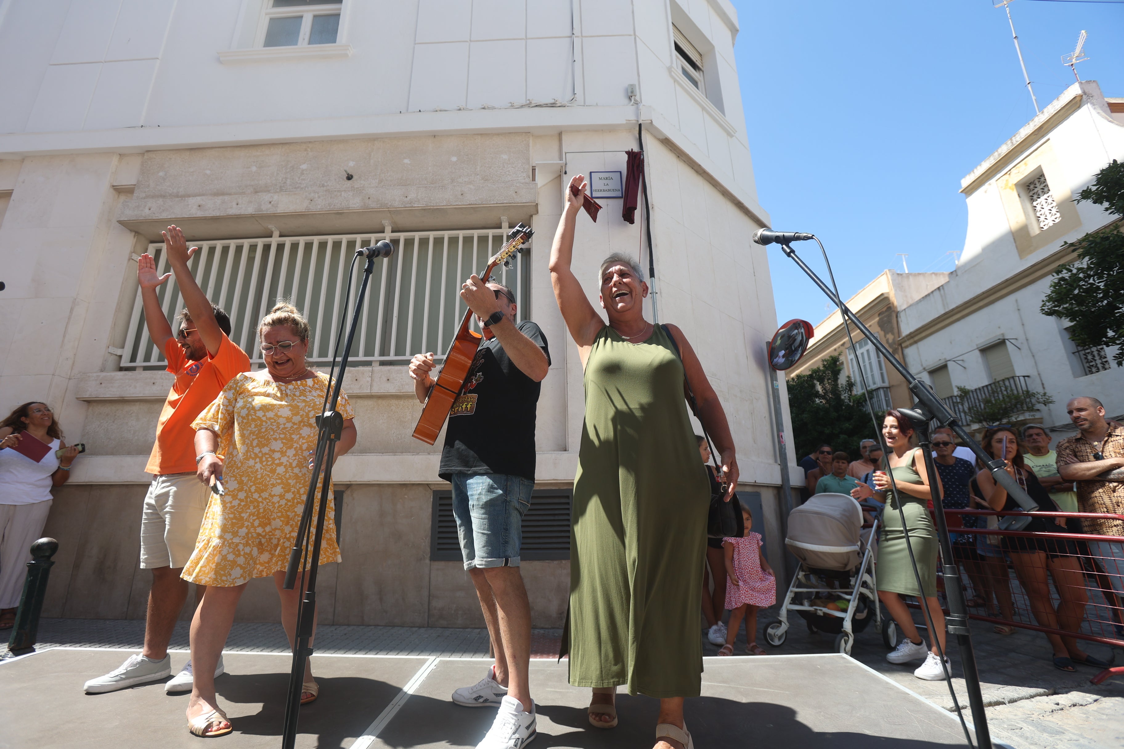 Fotos: El acto de inauguración de la calle a María &#039;La Hierbabuena&#039;