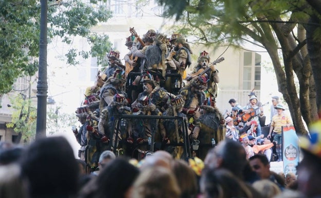 Los carruseles de coros en las calles de Cádiz.