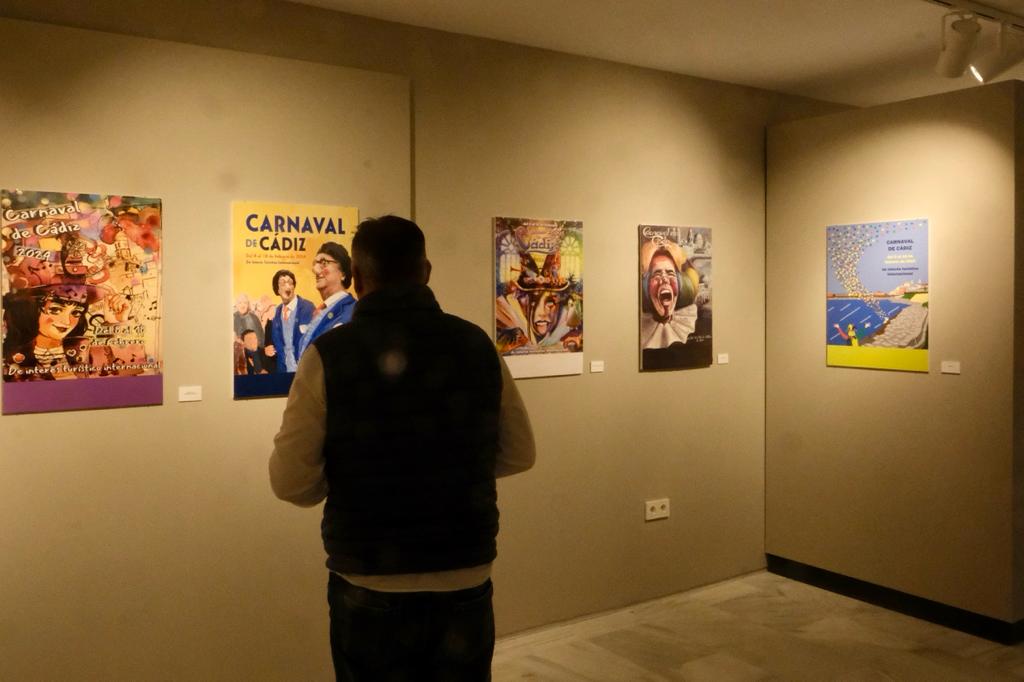 Fotos: La exposición con los carteles del Carnaval de Cádiz 2024 queda inaugurada