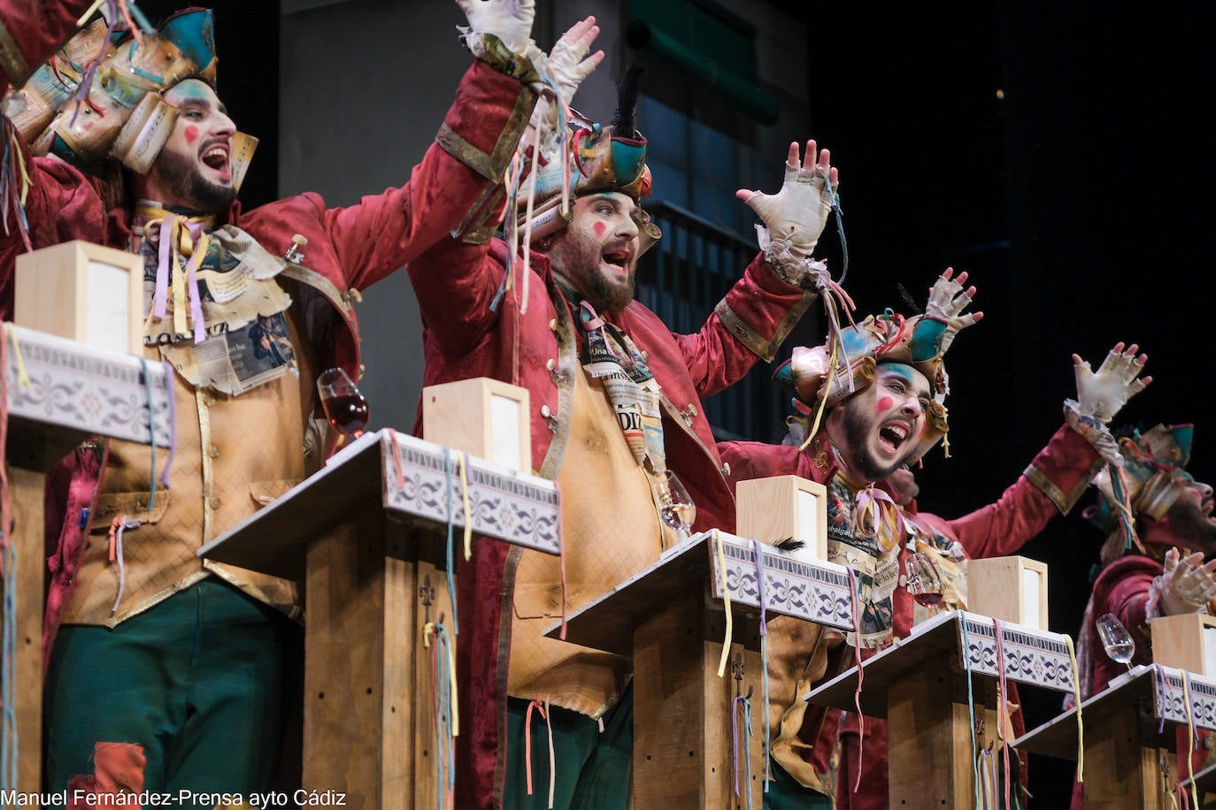 FOTOS: La compasa de los hermanos Pastrana &#039;Vuelve ya el 3x4&#039; en el COAC 2024