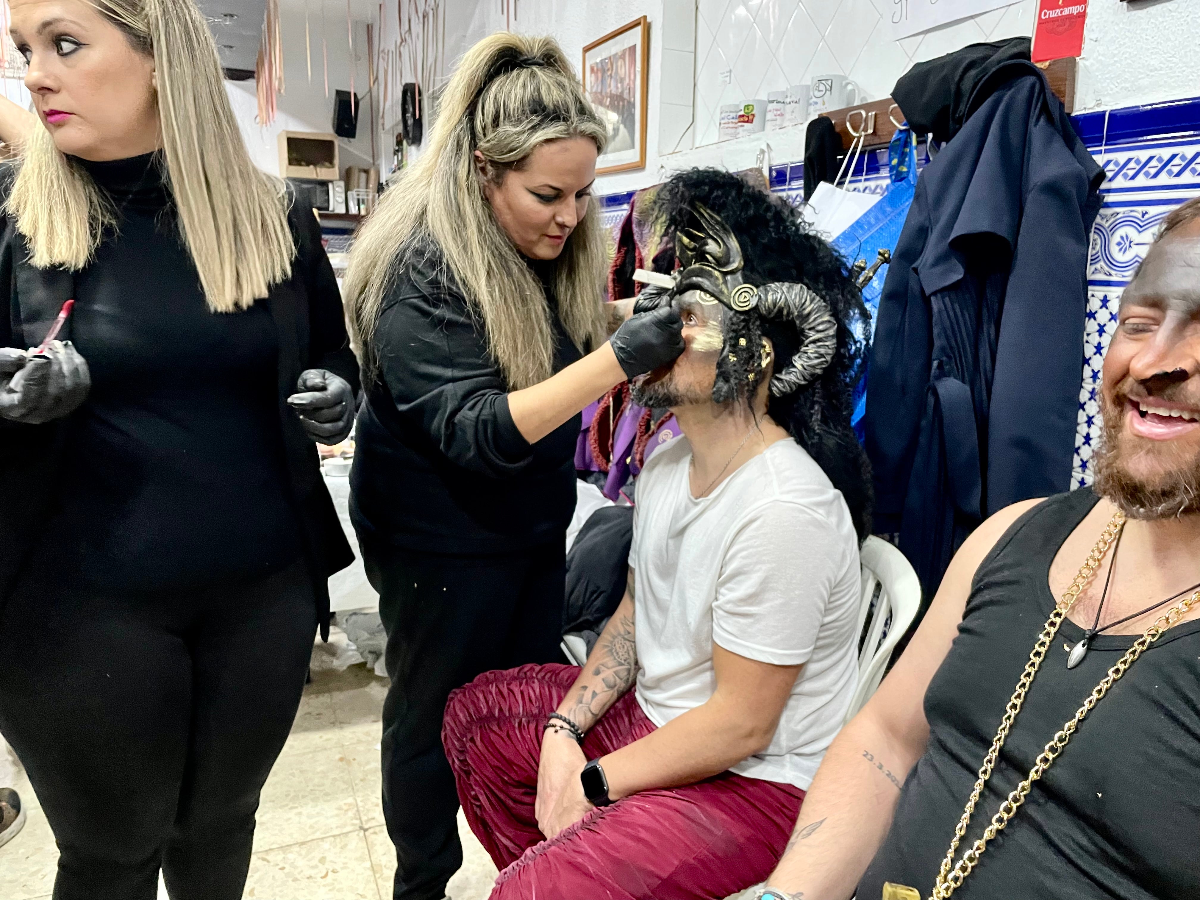 Fotos: Así fueron los momentos previos a la actuación de &#039;La Oveja Negra&#039;