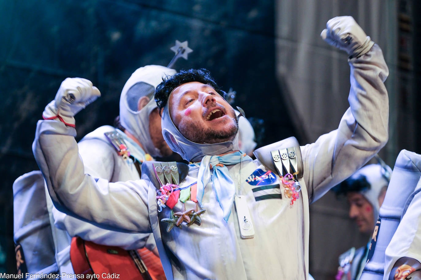 Fotos: &#039;Cariño...necesito mi espacio&#039; cuaja gran actuación en el Gran Teatro Falla