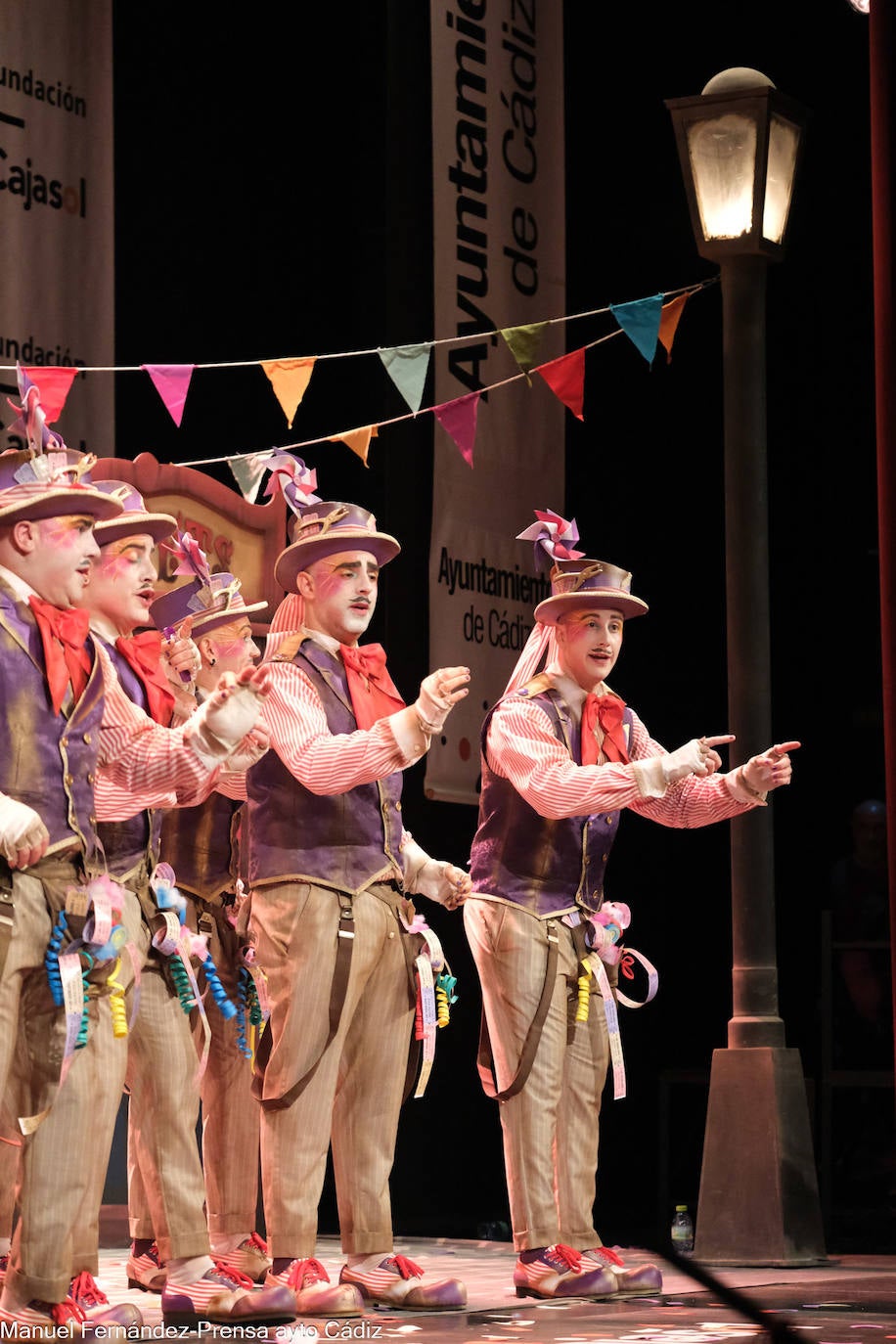 FOTOS: Comparsa &#039;Los taquilleros&#039; en el COAC 2024, Carnaval de Cádiz