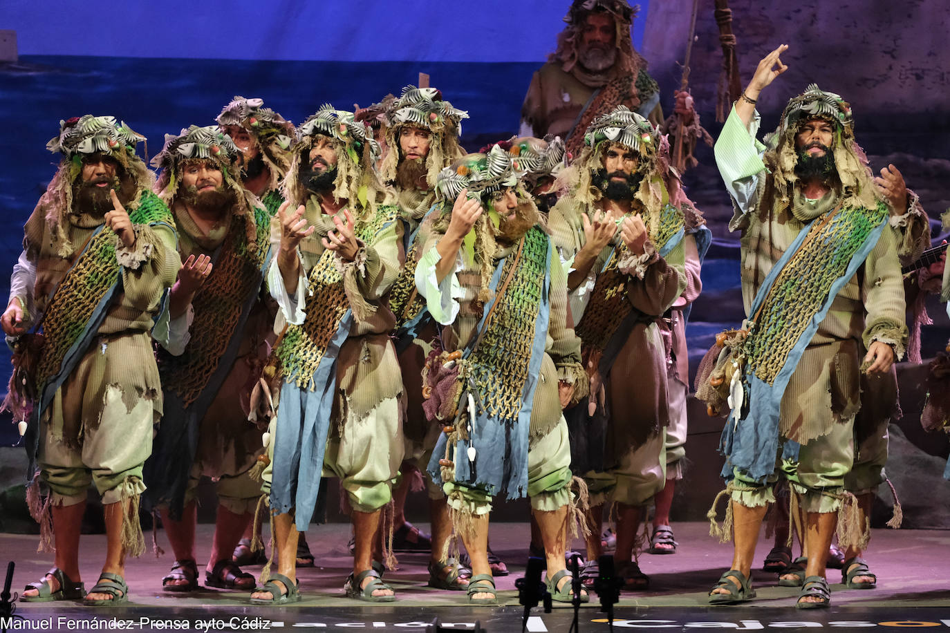 FOTOS: Comparsa de Nene Cheza y José Luis Zampaña &#039;La resbalaera, una comparsa de toda la vida&#039; en el COAC 2024, Carnaval de Cádiz