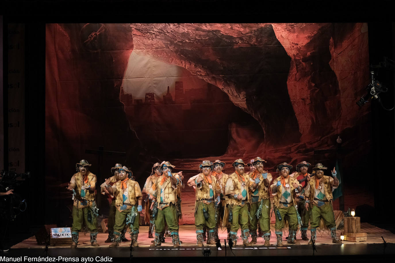 Fotos: Comparsa &#039;La huella&#039; en el COAC 2024, Carnaval de Cádiz