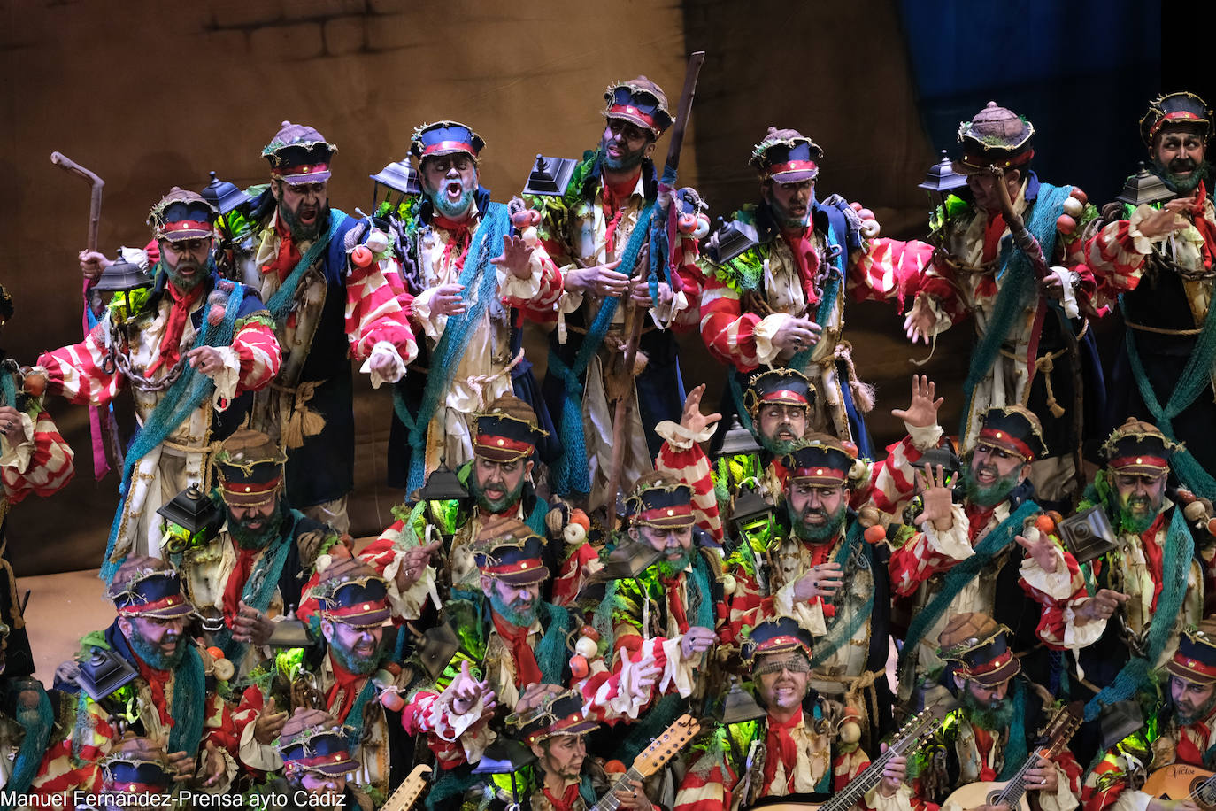 Fotos: &#039;Los Iluminados&#039; abren la décima sesión de preliminares