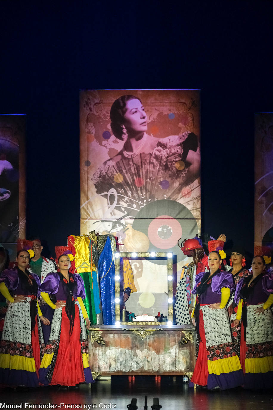 Fotos: Coro &#039;El baúl de la Piquer&#039; en el COAC 2024