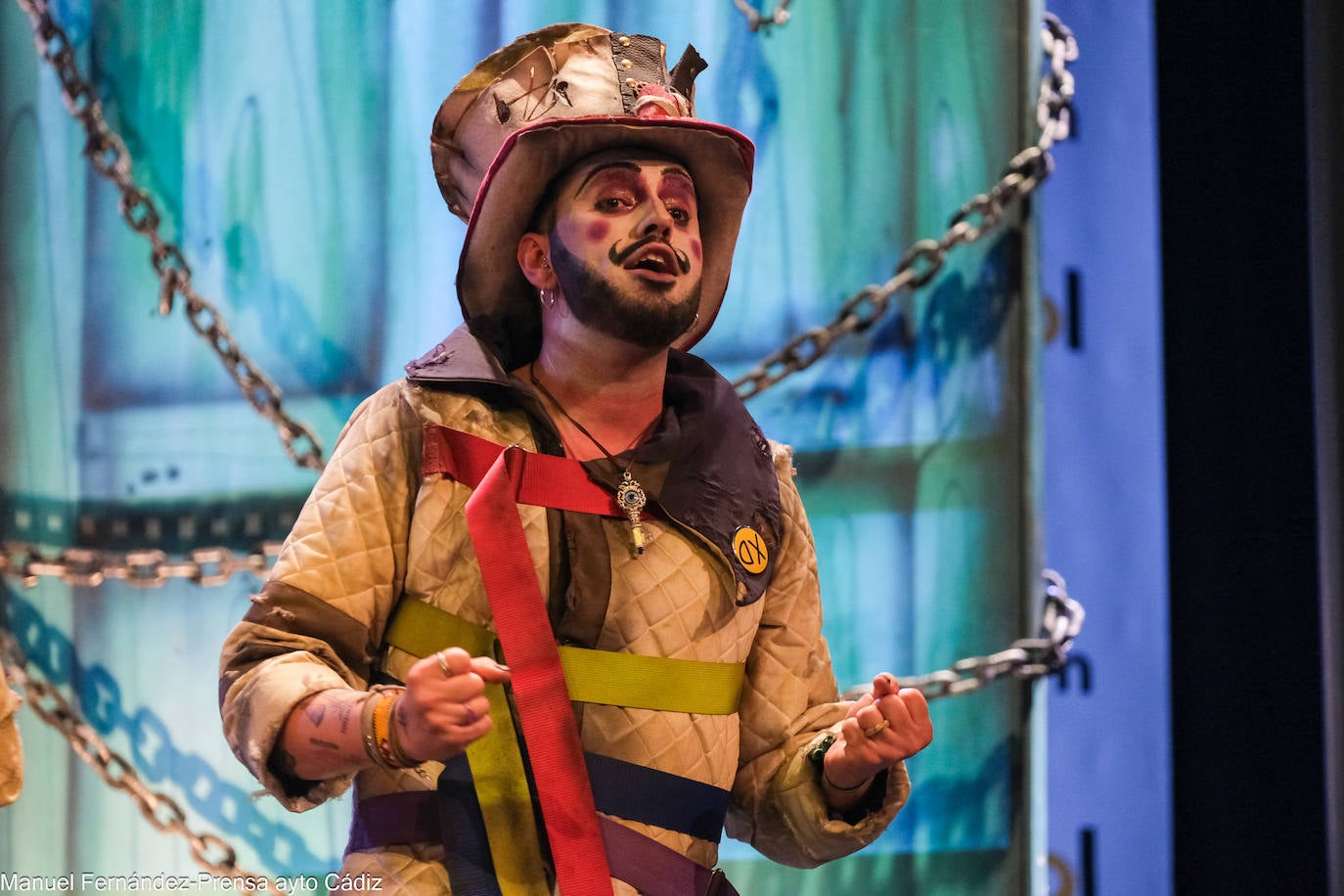 FOTOS: La comparsa &#039;Donde fuimos felices&#039; en el COAC 2024, del Carnaval de Cádiz