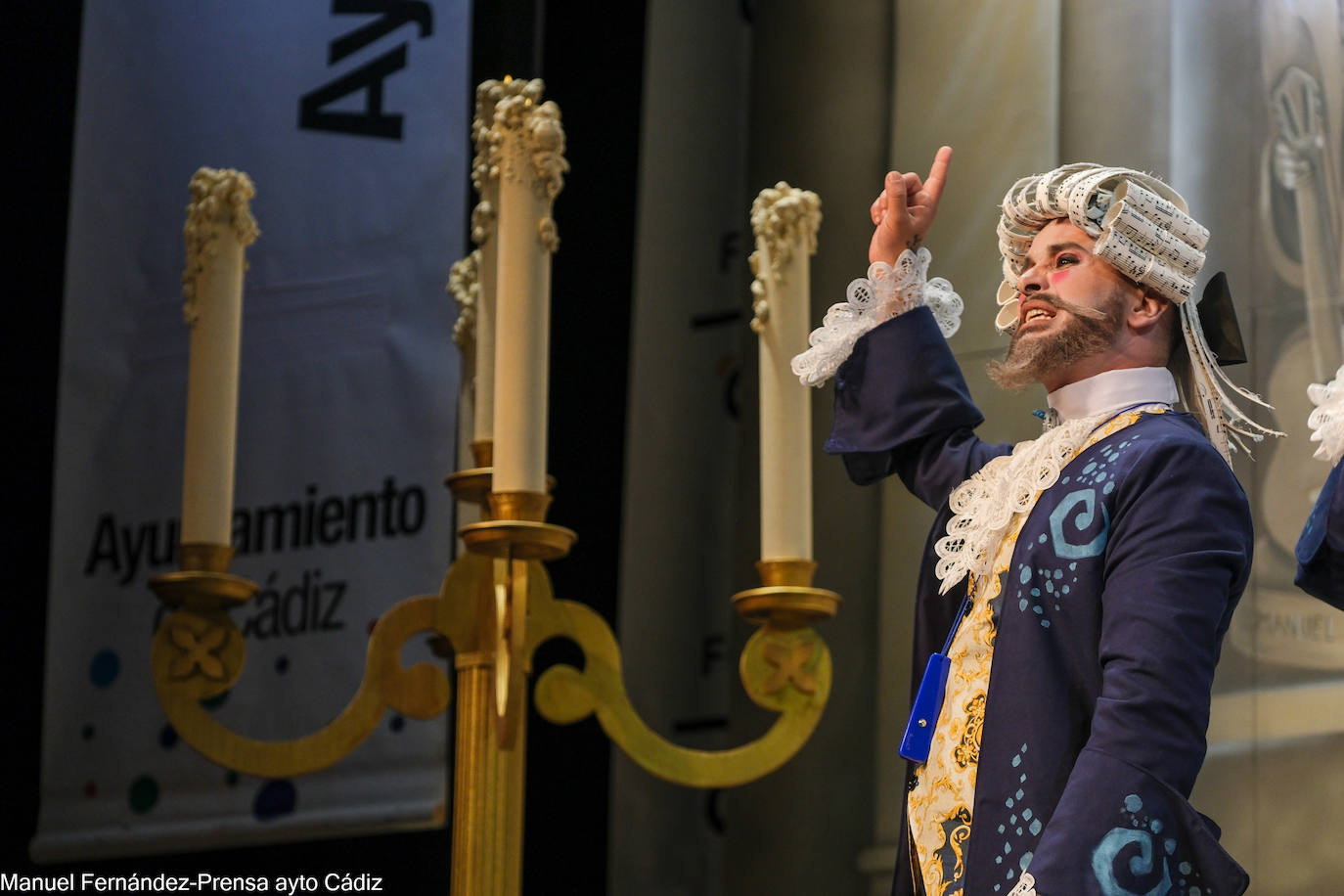 FOTOS: Chirigota &#039;La chirigota clásica&#039; de Manolín Santander y Manuel Sánchez Reyes en el COAC 2024, del Carnaval de Cádiz