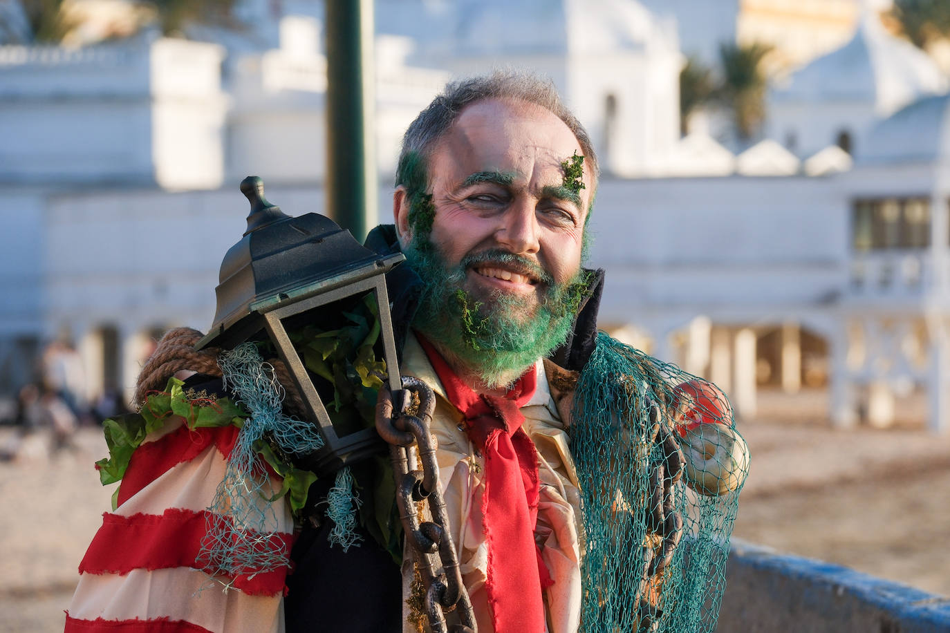 Fotos: &#039;Los iluminados&#039; se embriagan de luz en La Caleta antes de marchar al Falla