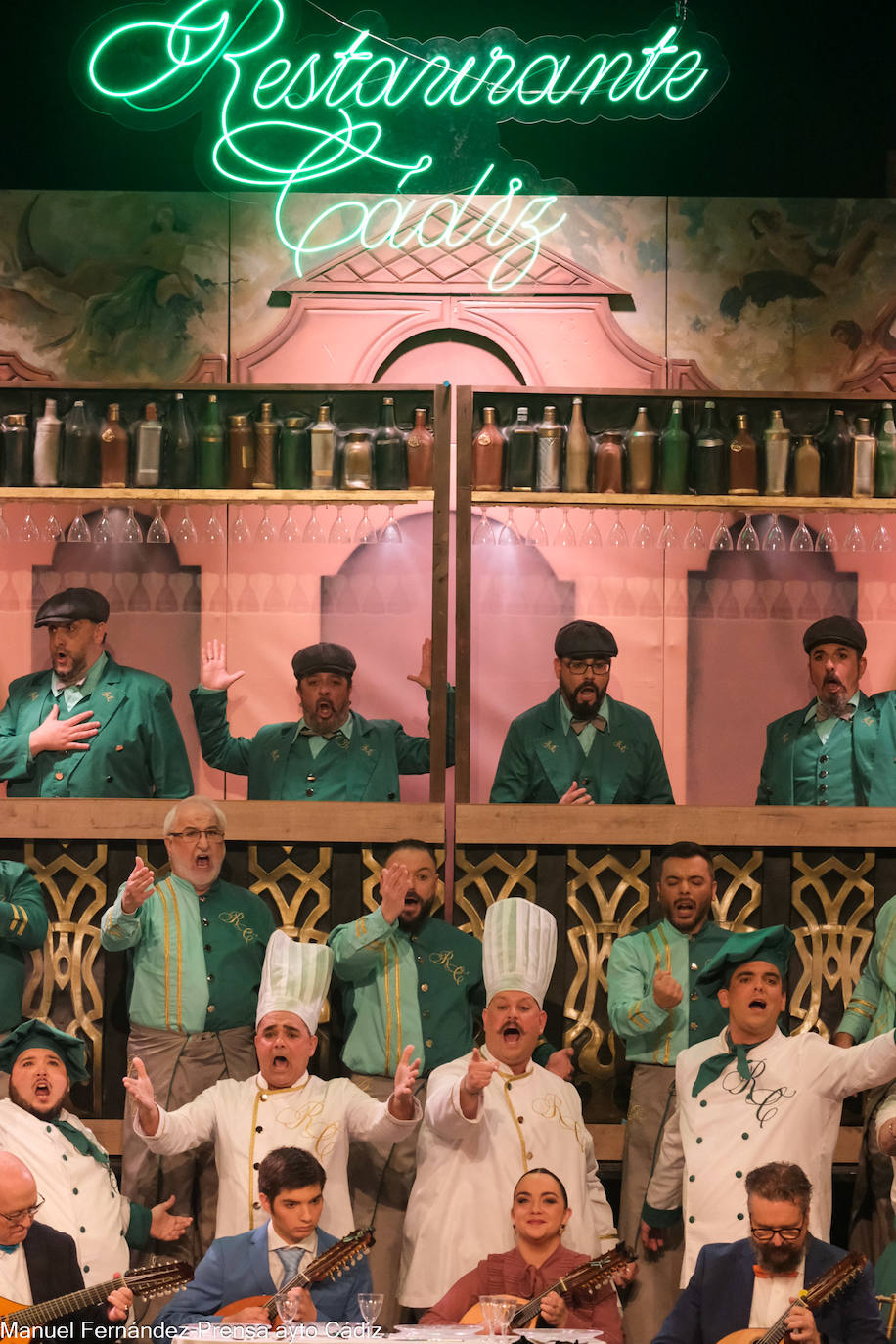 Fotos: El coro El gremio, actuación en semifinales