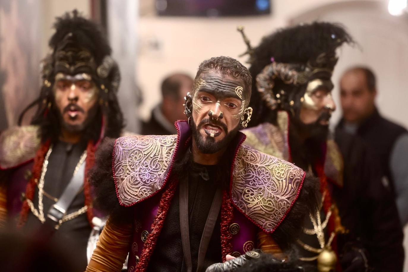 Una de animales en el Falla: ovejas negras, grinchs y el fondo marino de la Caleta, en camerinos