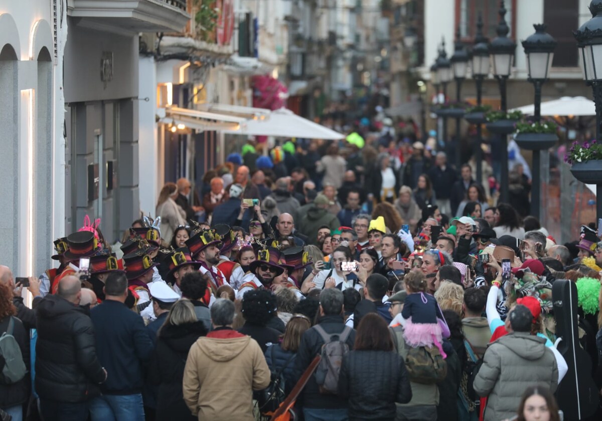 El primer fin de semana de carnaval deja una ocupación de casi el 79% en Cádiz