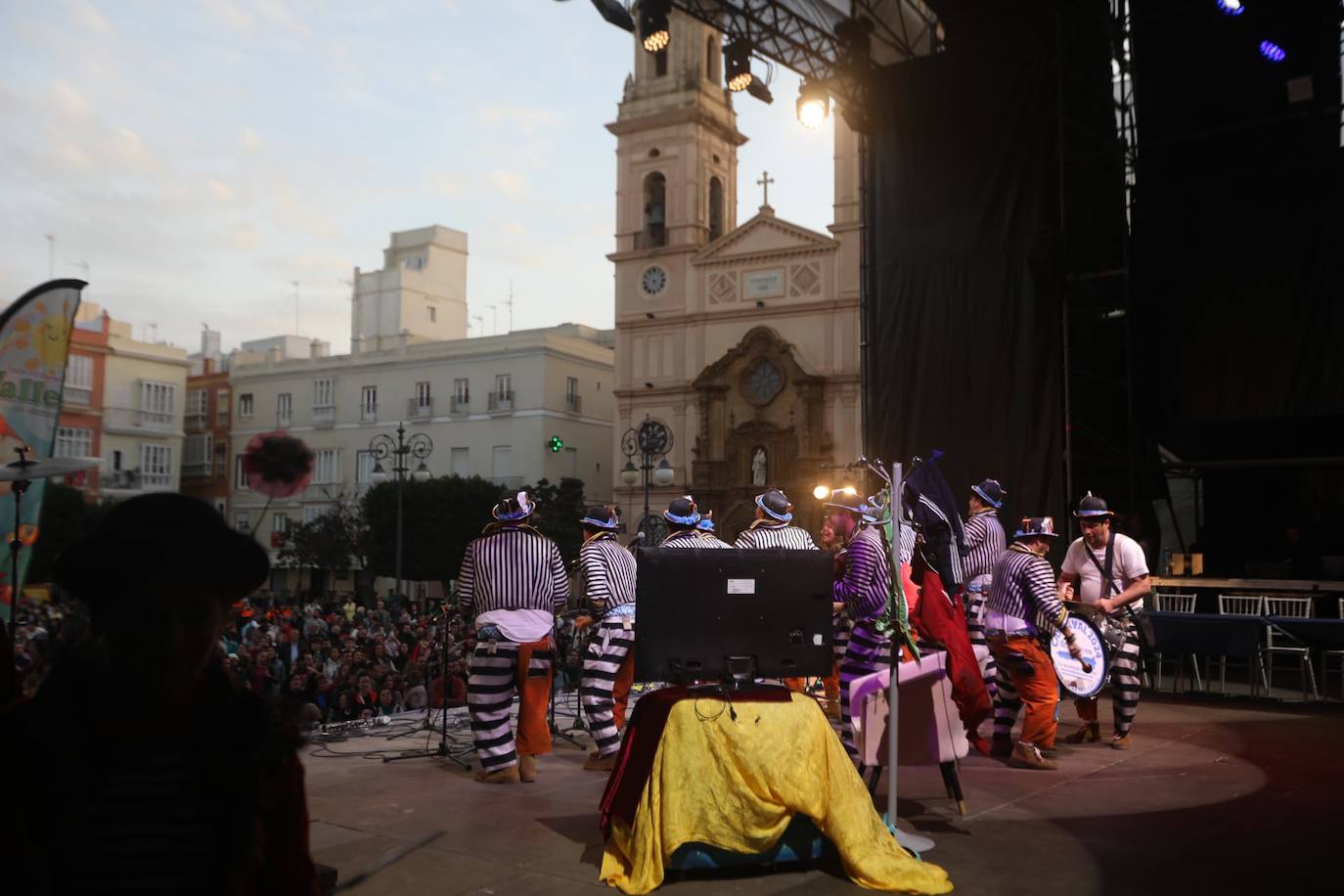 Fotos: Pregón infantil, tanquillos y circuito de agrupaciones en el miércoles de Carnaval