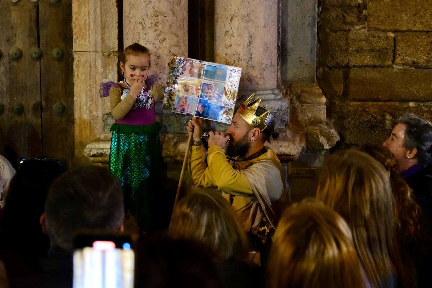 Imágenes del jueves de Carnaval: Tablaos, Aguja de Oro, Javi Medina y Riki Rivera