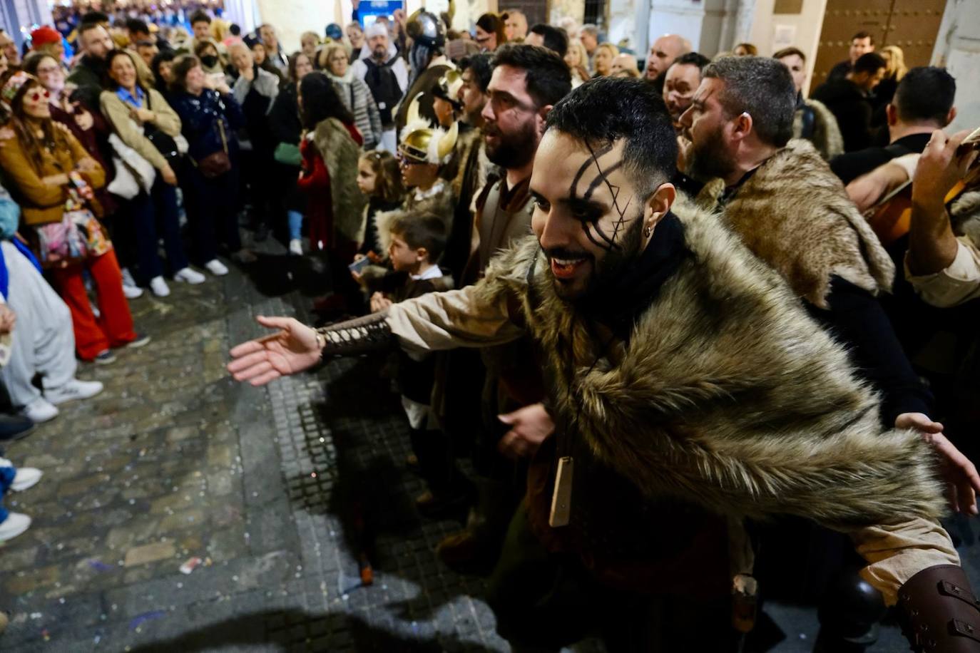 Fotos: Cádiz va despidiendo su Carnaval por todo lo alto