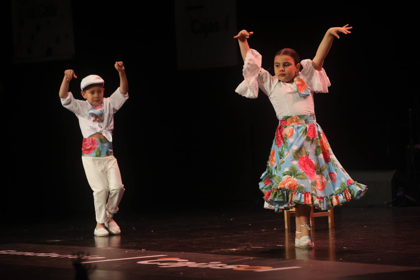 Fotos: Tanguillos, coros y gran ambiente en el sábado de Carnaval