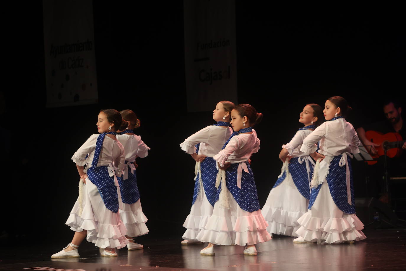 Fotos: Tanguillos, coros y gran ambiente en el sábado de Carnaval