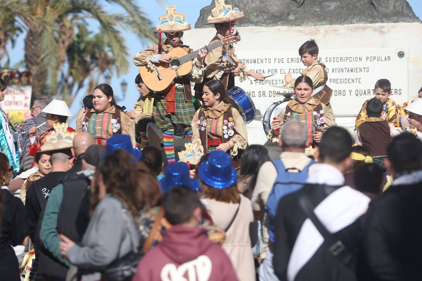 Fotos: Cantera, coros y gran ambiente en un soleado Domingo de Piñata