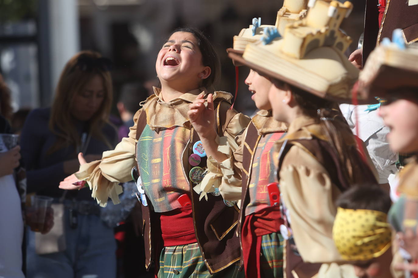 Fotos: Cantera, coros y gran ambiente en un soleado Domingo de Piñata