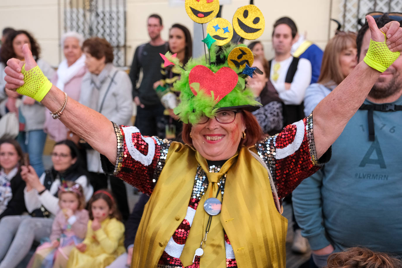 Fotos: La Cabalgata del Humor y El Arrebato cierran el sábado de carnaval