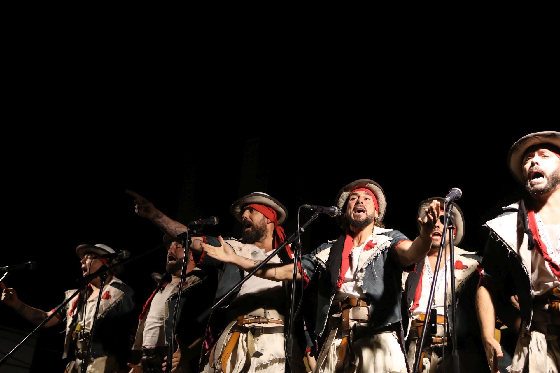 Las mejores fotos del Carnaval de verano en el Paseo Marítimo de Cádiz