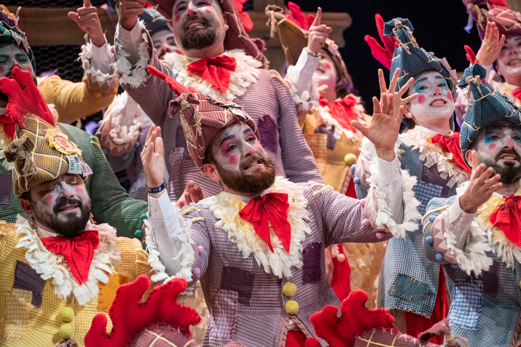 Fotos: Pase de semifinales del coro &#039;El gallinero&#039;