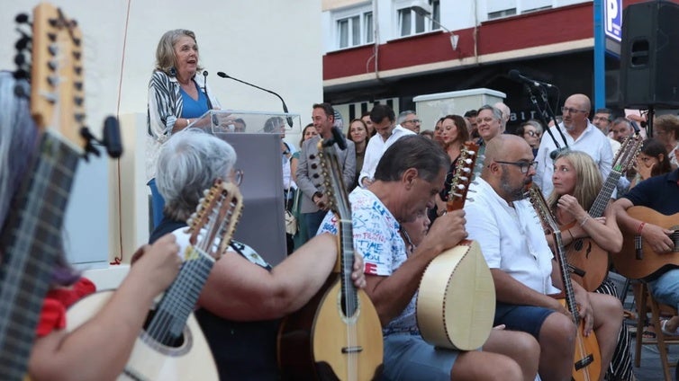 El Ayuntamiento de Cádiz aprueba por unanimidad la creación del Premio 'Adela del Moral'