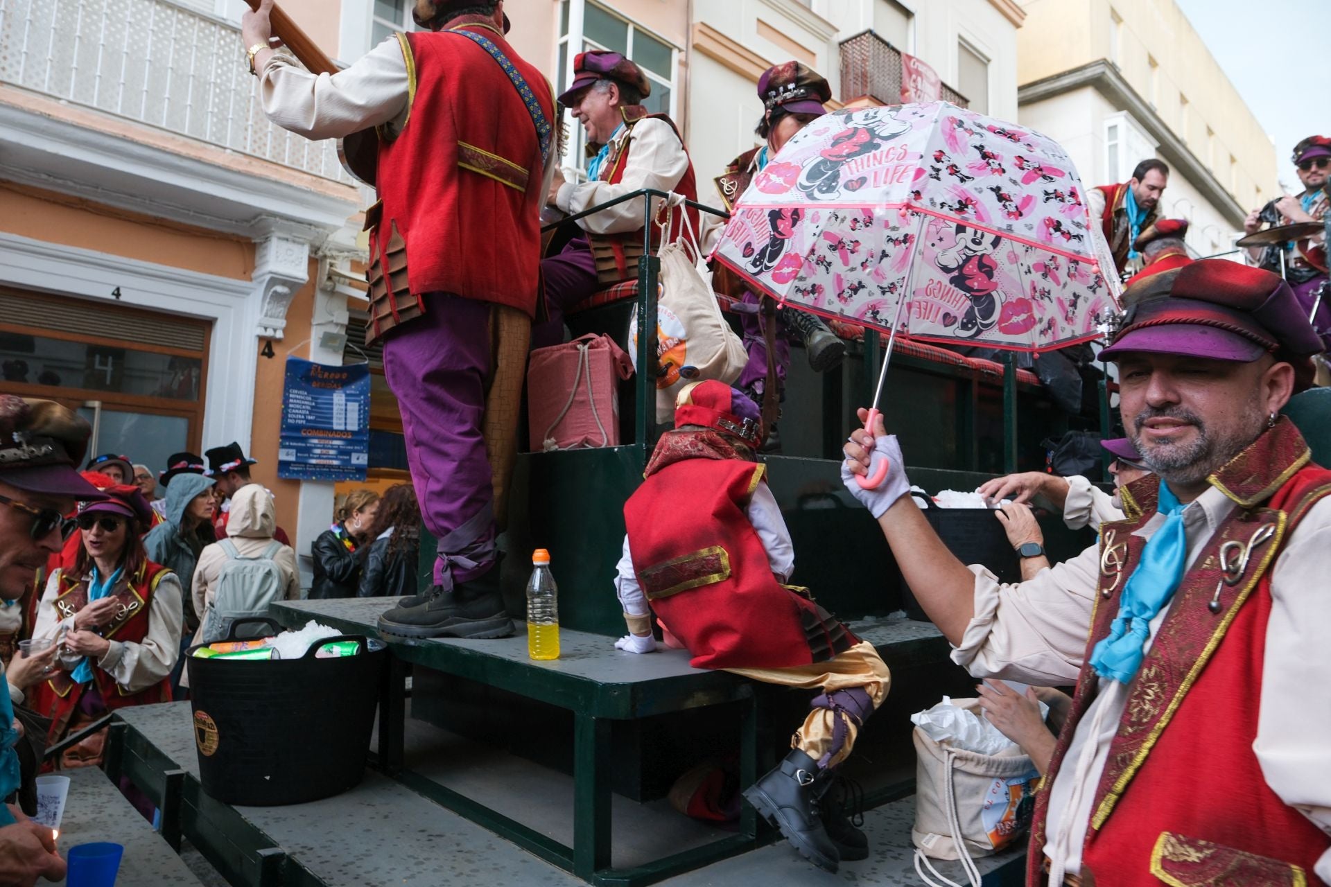 El ambiente del domingo de Carnaval, en imágenes