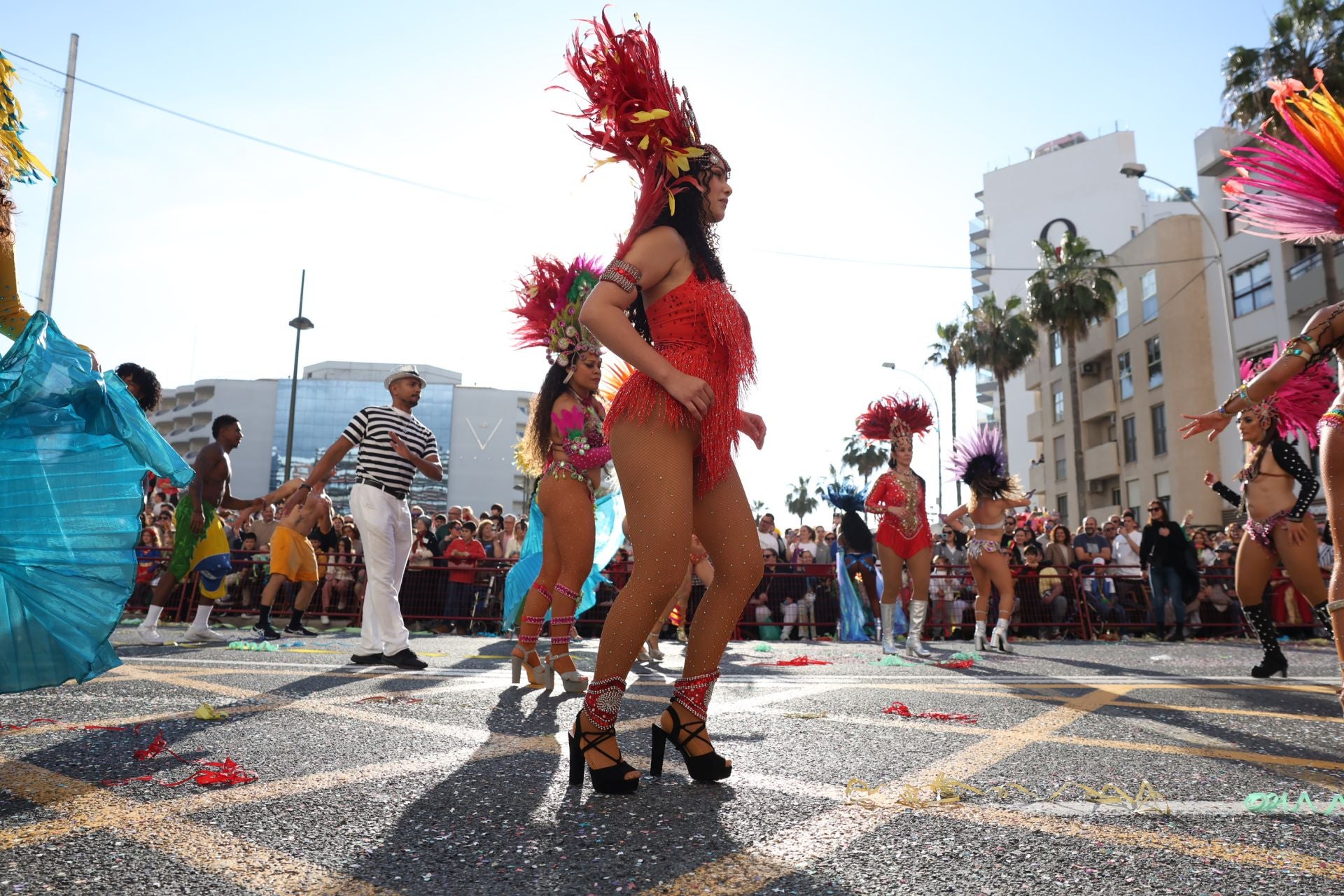 Fotos: Así ha sido la Gran Cabalgata de Carnaval de Cádiz