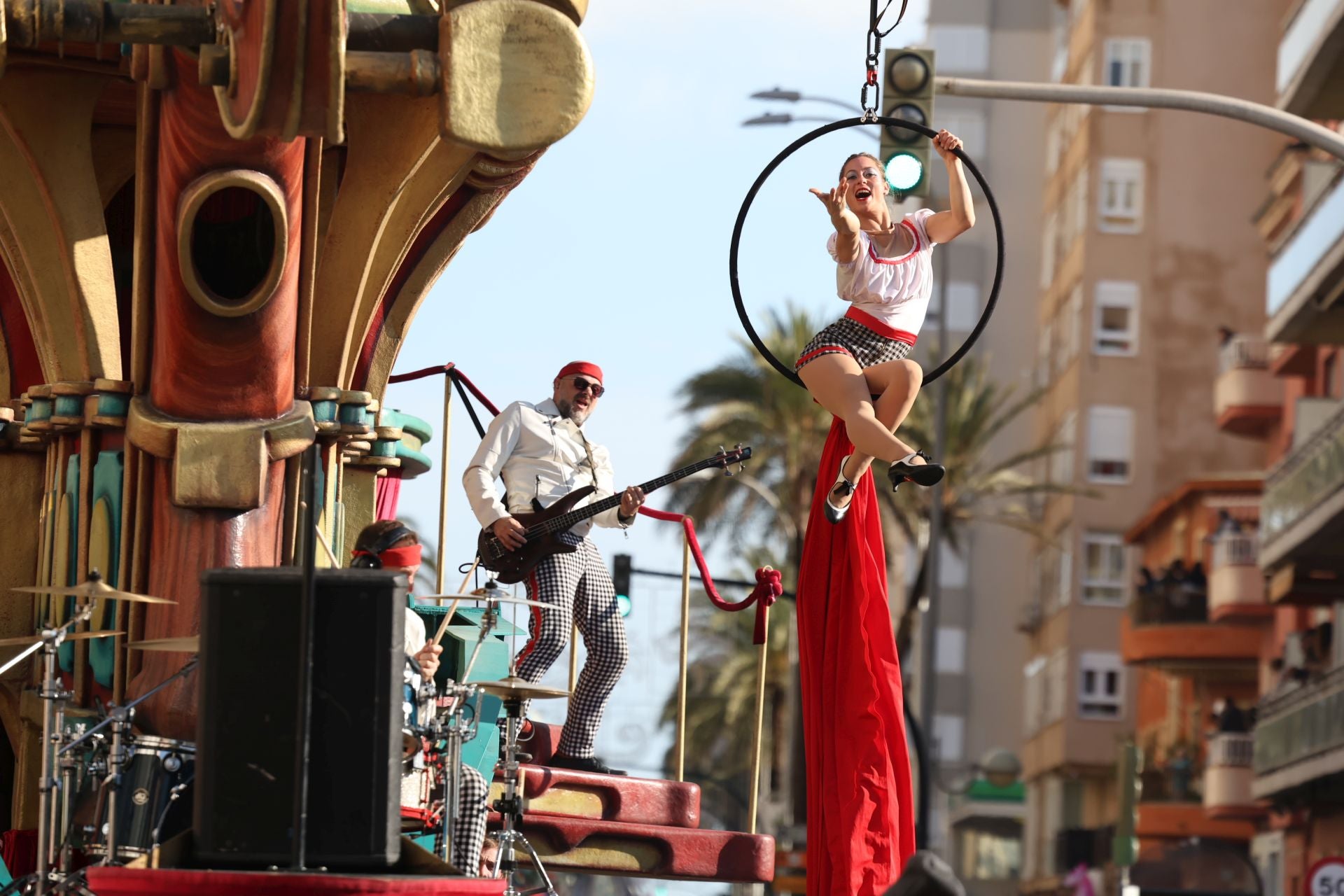 Fotos: Así ha sido la Gran Cabalgata de Carnaval de Cádiz