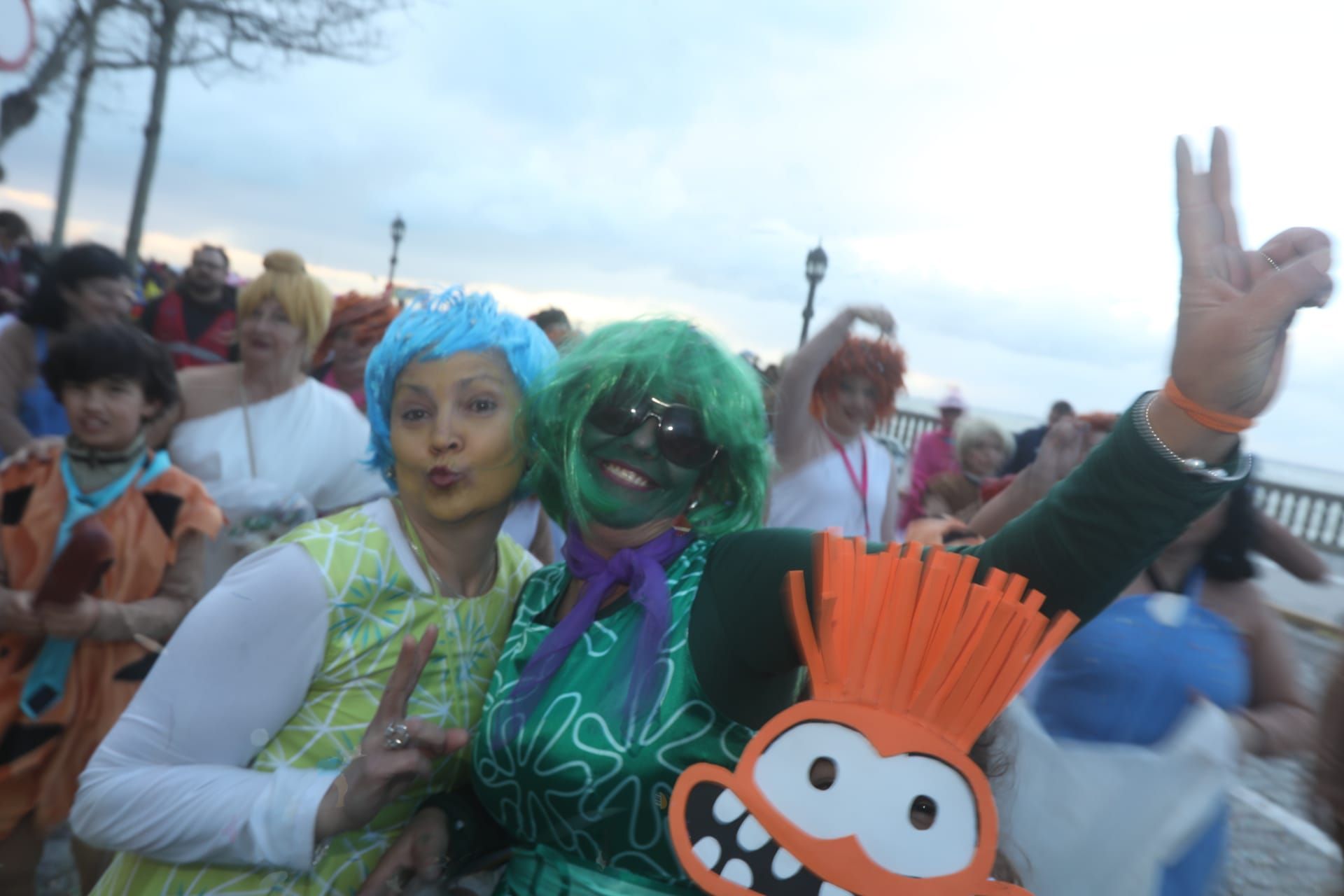 Fotos: La Cabalgata del Humor anima las calles de Cádiz