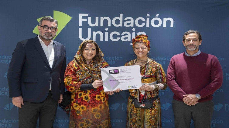 Imágenes de la  entrega de los premios del concurso de coplas de la Fundación Unicaja del carnaval gaditano