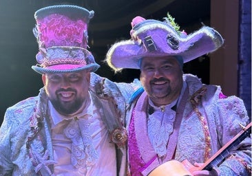 Waxi se estrena con la comparsa de Jesús Bienvenido