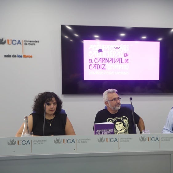 Un momento de la presentación del libro de Domingo Acedo