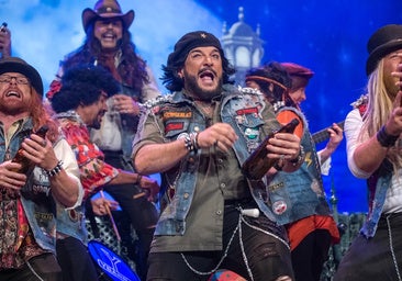 Kike Remolino, en el Falla con Los butaneros