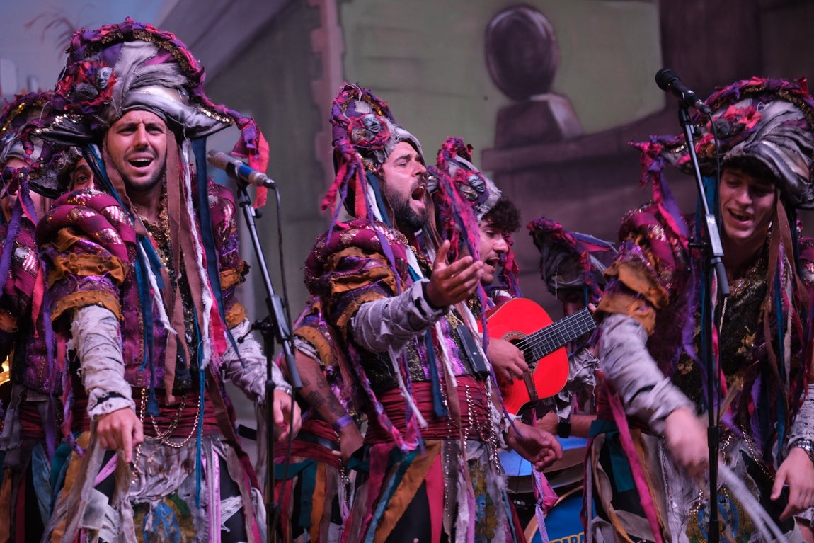 Mágica noche de Carnaval en Cádiz Music Stadium