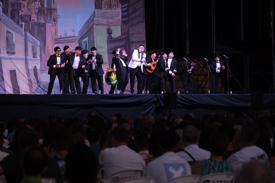 Mágica noche de Carnaval en Cádiz Music Stadium