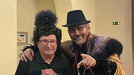 La comparsa de Martínez Ares llora la muerte de Rafael Vila: «Ya eres eterno»