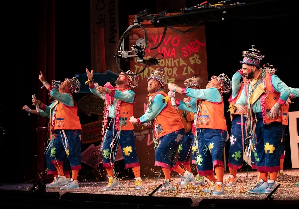 Estas son las chirigotas adultas inscritas en el COAC 2026: una lista repleta de nombres conocidos y nuevas apuestas