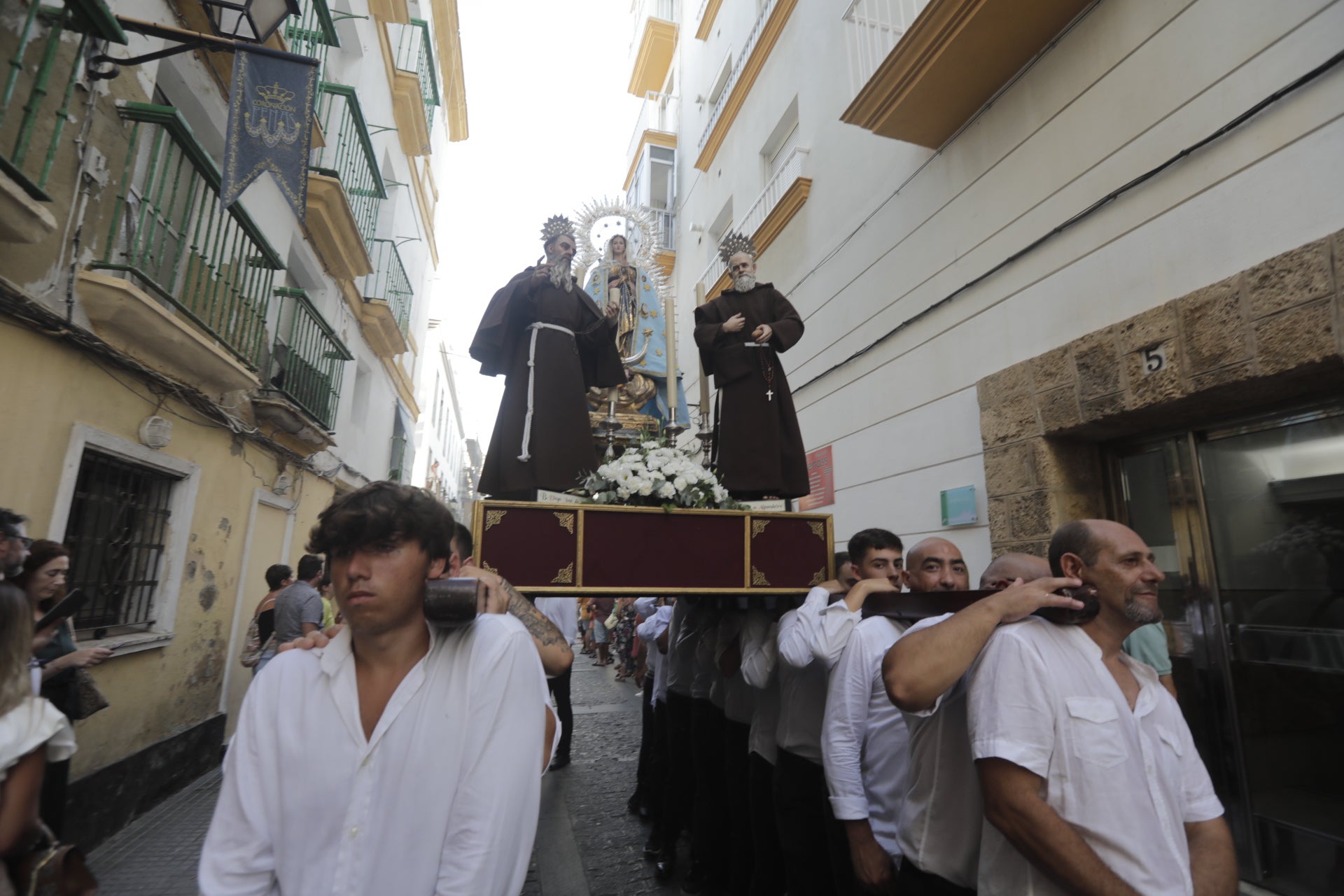 La Castrense vuelve a brillar restaurada y con sus imágenes