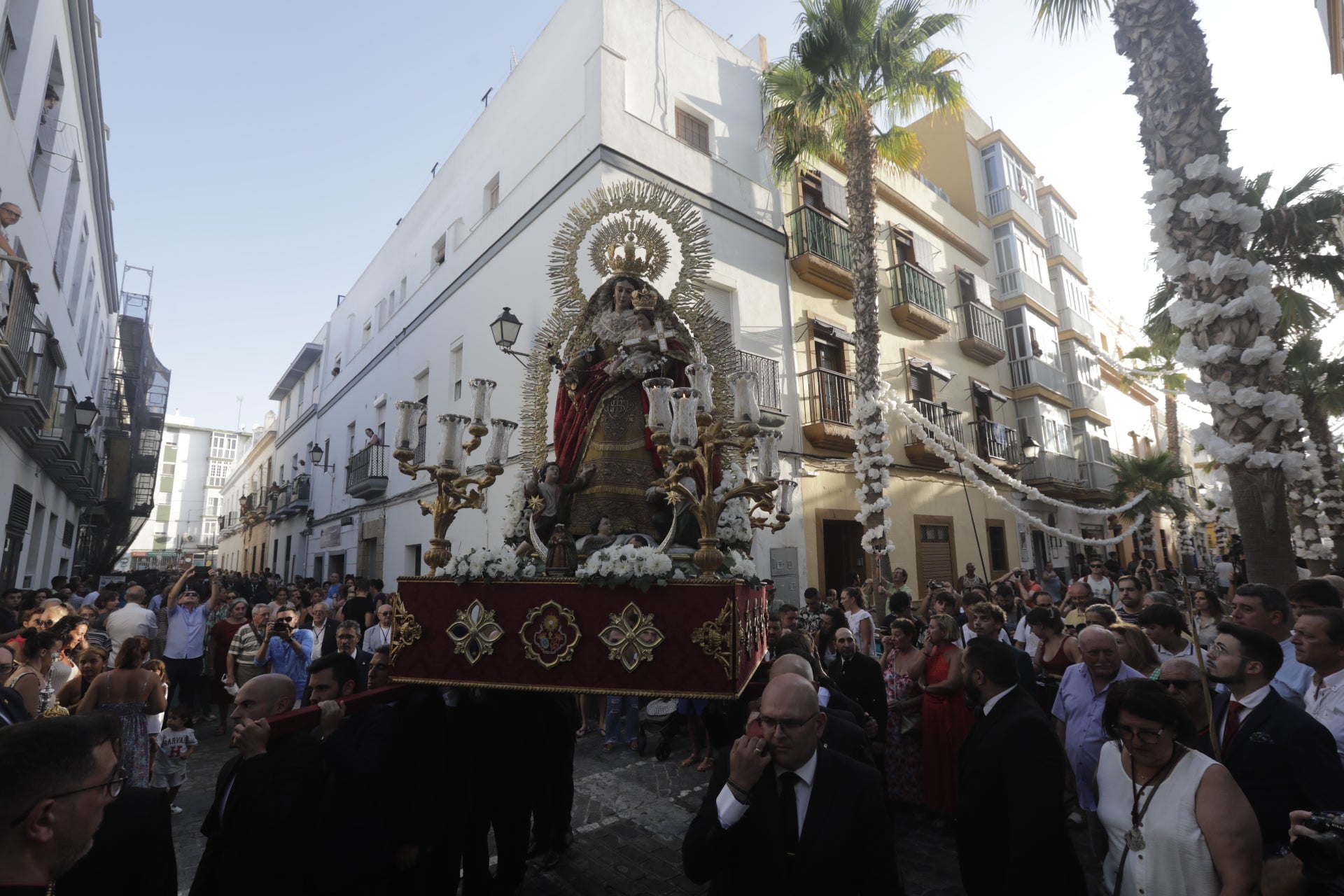 La Castrense vuelve a brillar restaurada y con sus imágenes