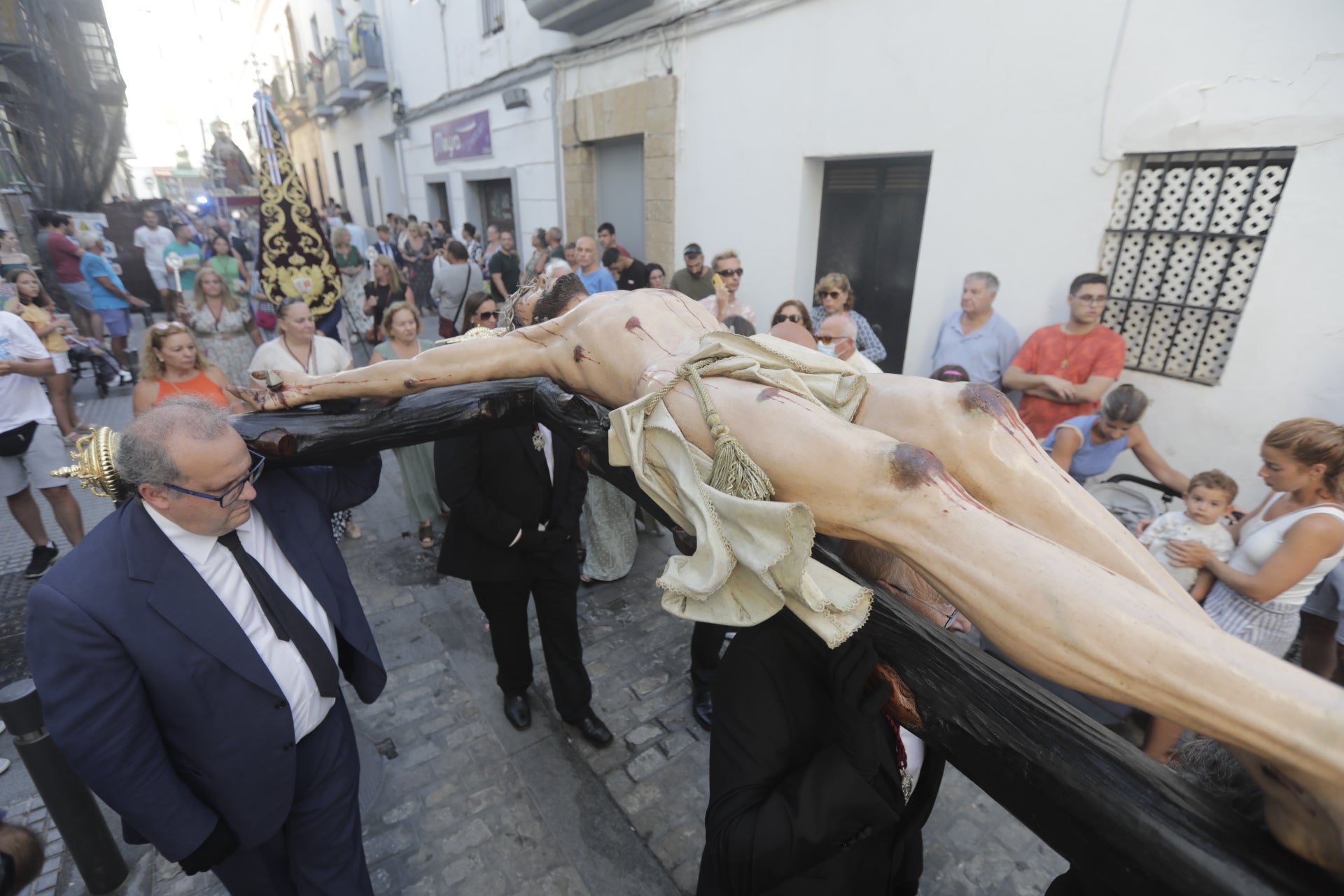 La Castrense vuelve a brillar restaurada y con sus imágenes